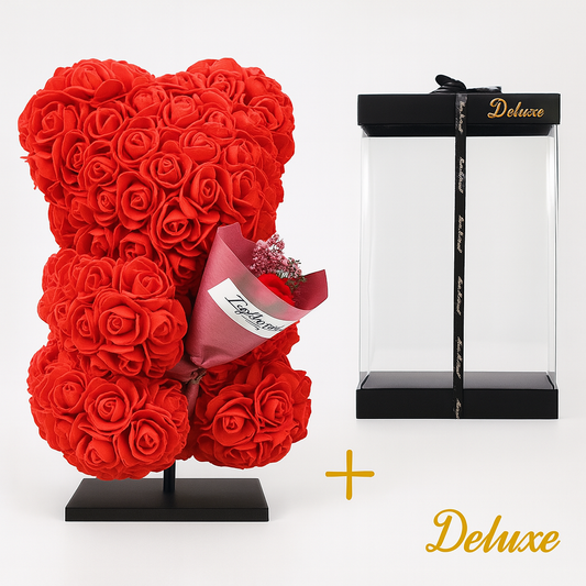 🧸🌹 Beer DELUXE op Standaard – Rood met Boeket | Luxe Cadeau