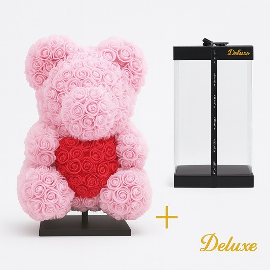 🧸🌸 Beer DELUXE op Standaard – Lichtroze met Rood Hart | Luxe Cadeau